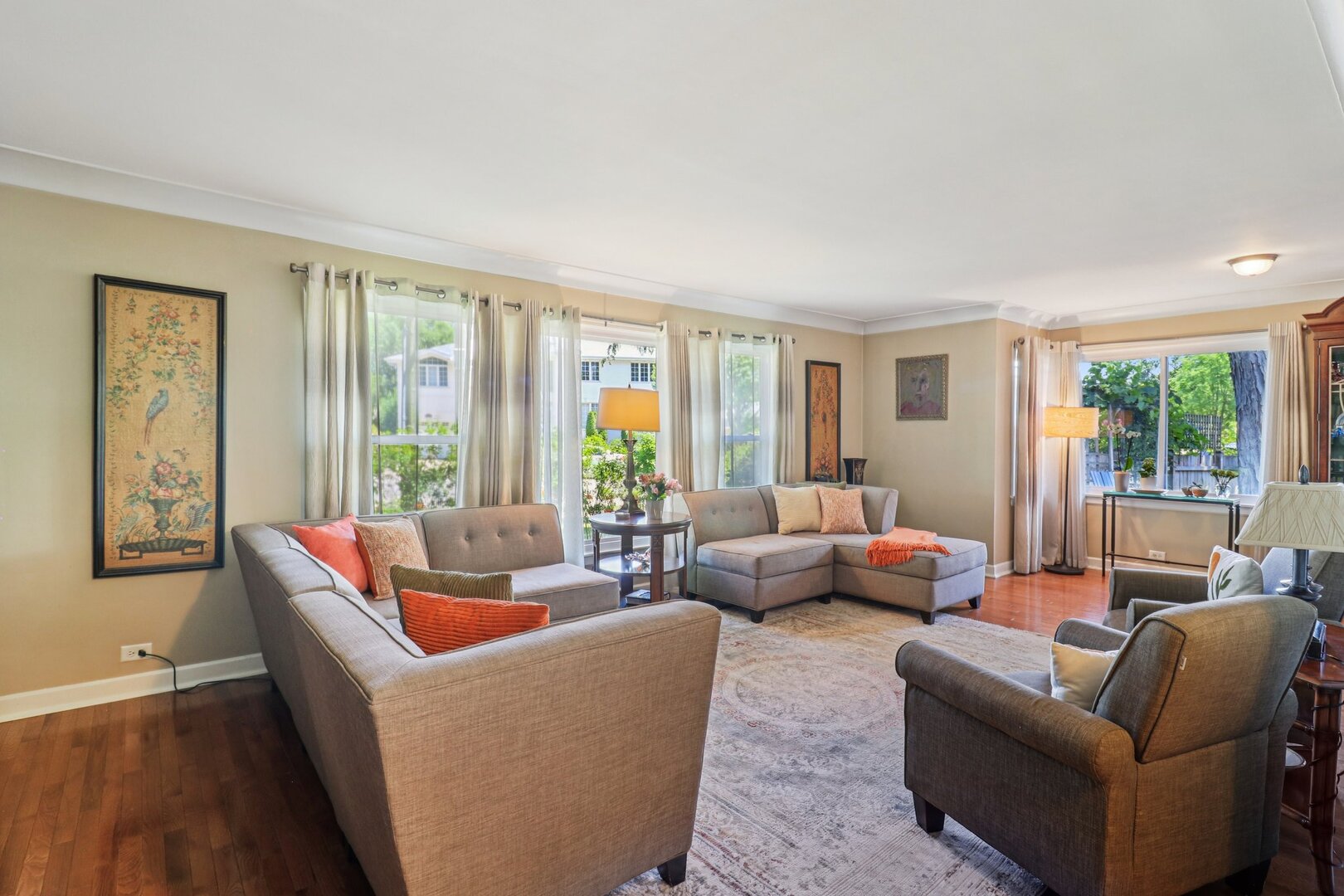 8318 Gross Point Road Morton Grove, IL 60053 - Photo 6 of 45 Gallery Image 6