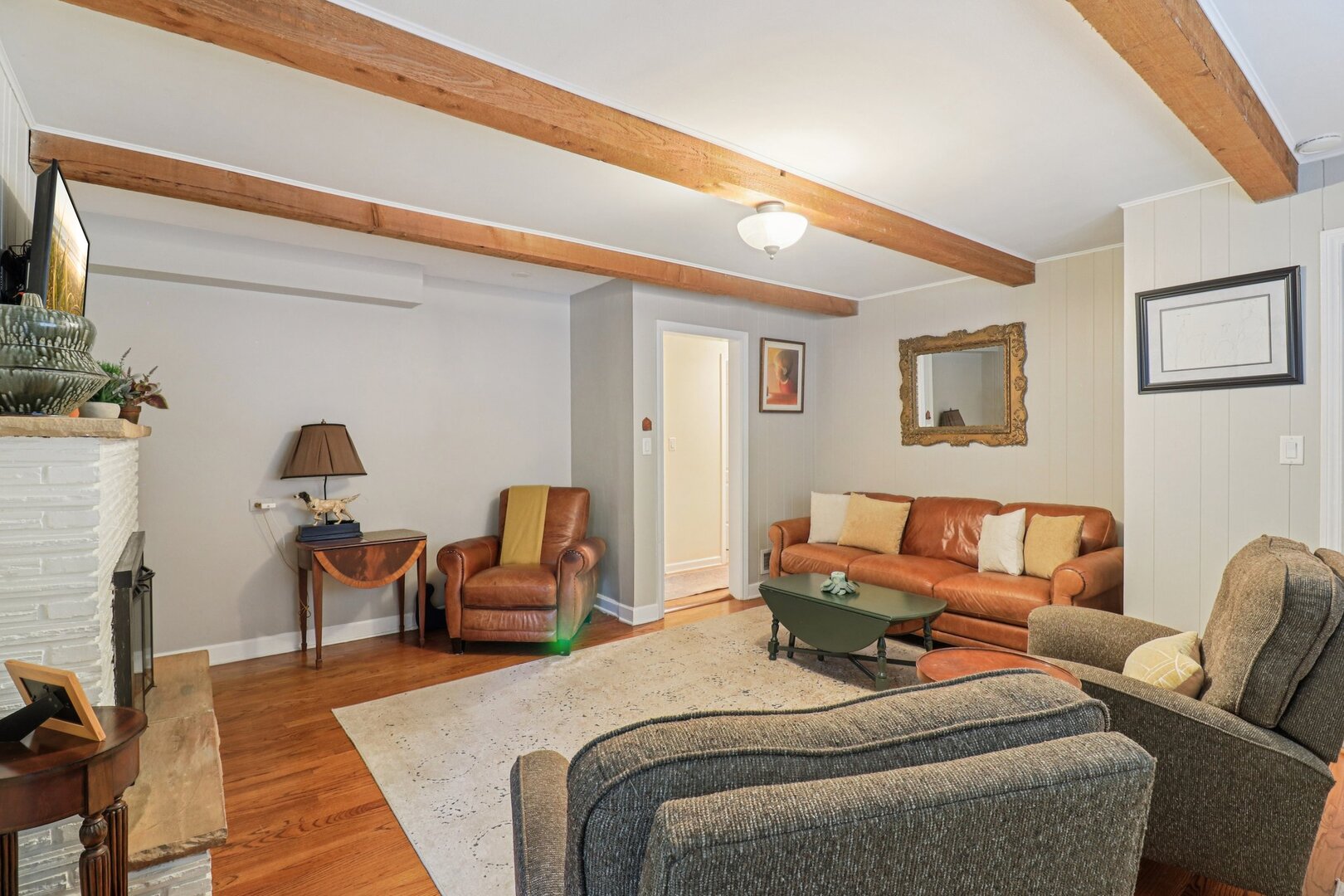 8318 Gross Point Road Morton Grove, IL 60053 - Photo 10 of 45 Gallery Image 10