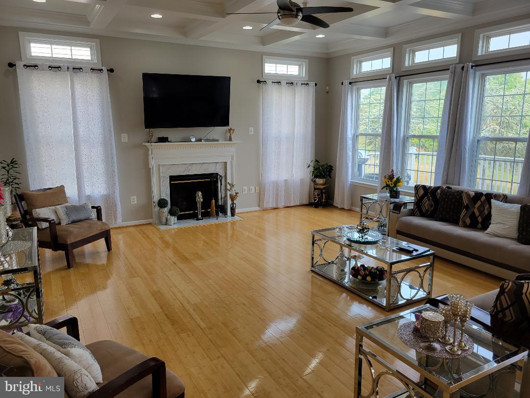 7606 Killbarron Drive Laurel, MD 20707 - Photo 15 of 63 Family room