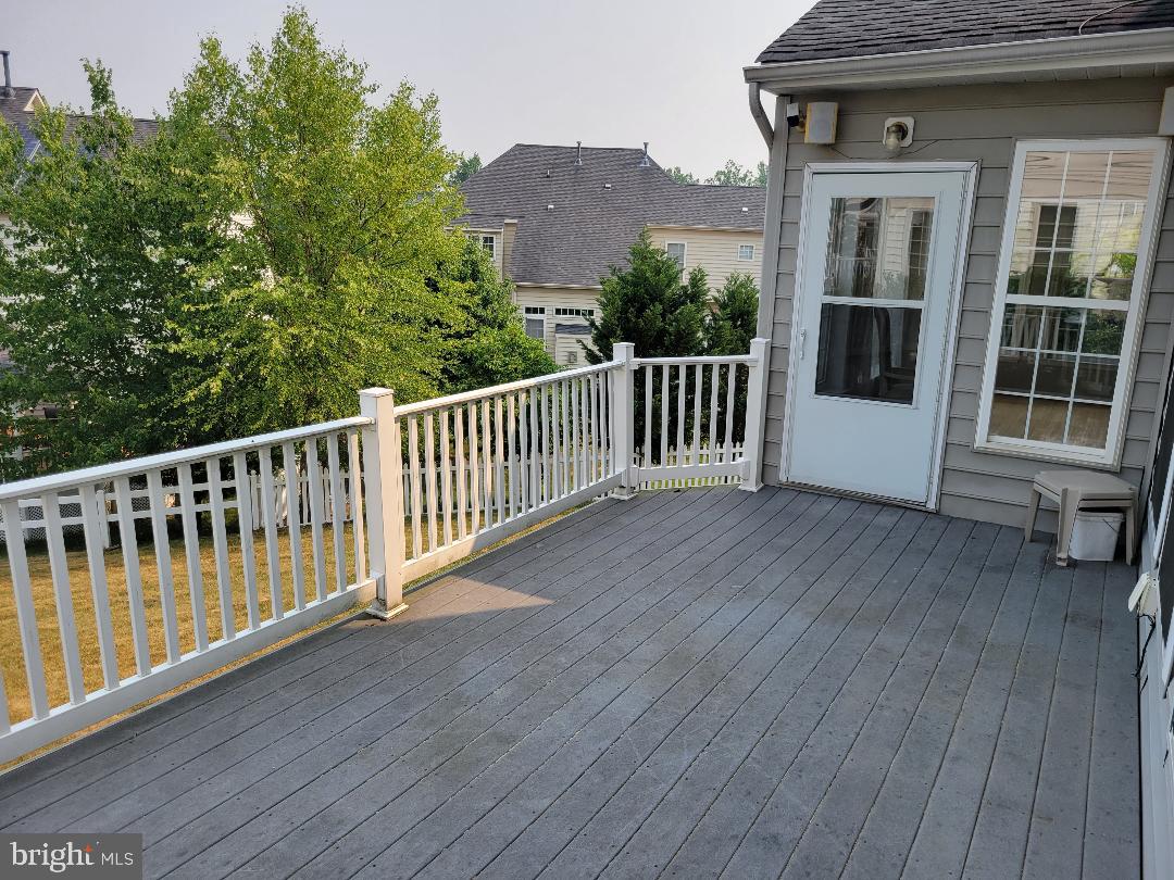 7606 Killbarron Drive Laurel, MD 20707 - Photo 21 of 63 Wood deck