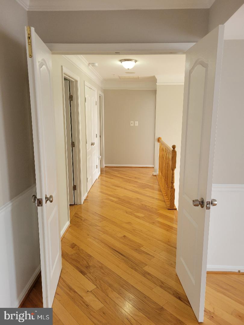 7606 Killbarron Drive Laurel, MD 20707 - Photo 25 of 63 2nd floor hallway