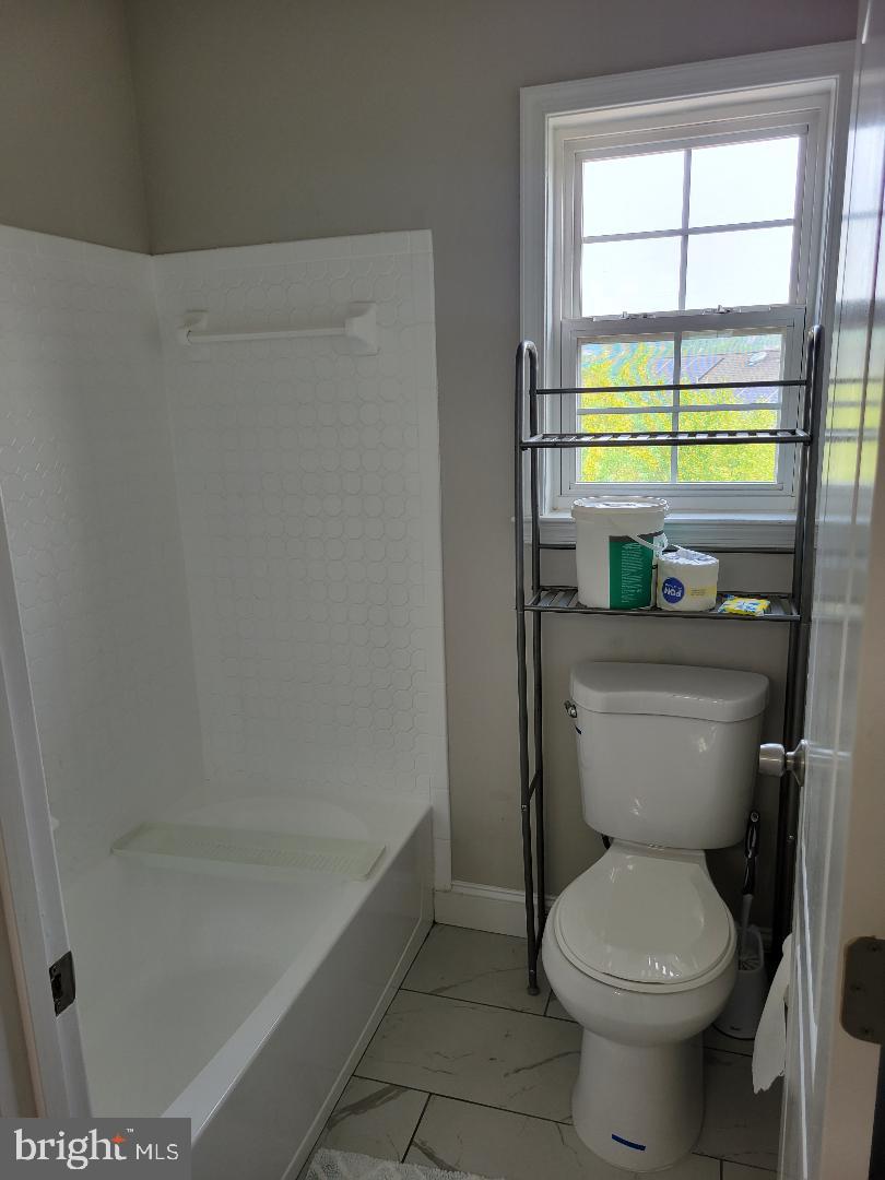 7606 Killbarron Drive Laurel, MD 20707 - Photo 36 of 63 bath between 2nd & 3rd rooms