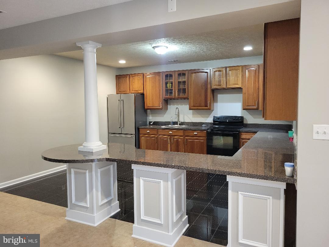 7606 Killbarron Drive Laurel, MD 20707 - Photo 55 of 63 Fully equipped kitchen