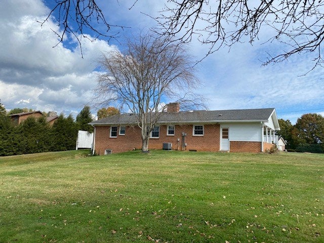 115 Windy Ridge Lane Galax, VA 24333 - Photo 2 of 18 Gallery Image 2