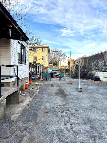 a view of outdoor space