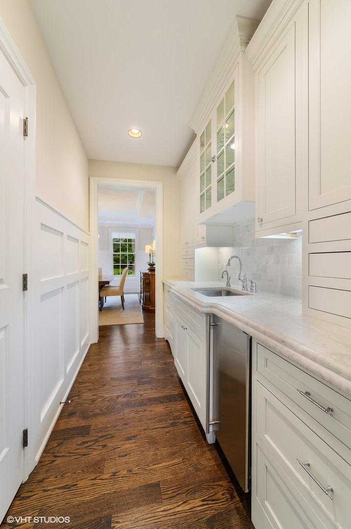 373 Elder Lane Winnetka, IL 60093 - Photo 18 of 53