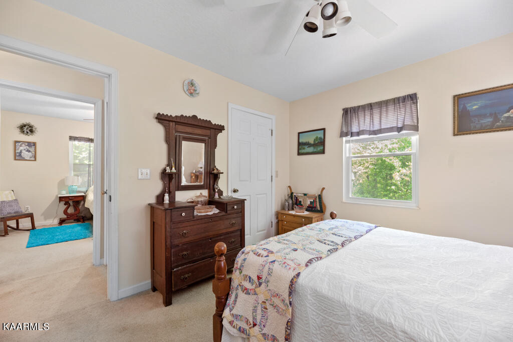 861 Sugar Loaf Road Sevierville, TN 37876 - Photo 16 of 28 Bedroom 3