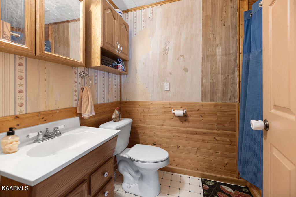 861 Sugar Loaf Road Sevierville, TN 37876 - Photo 20 of 28 Downstairs Bathroom