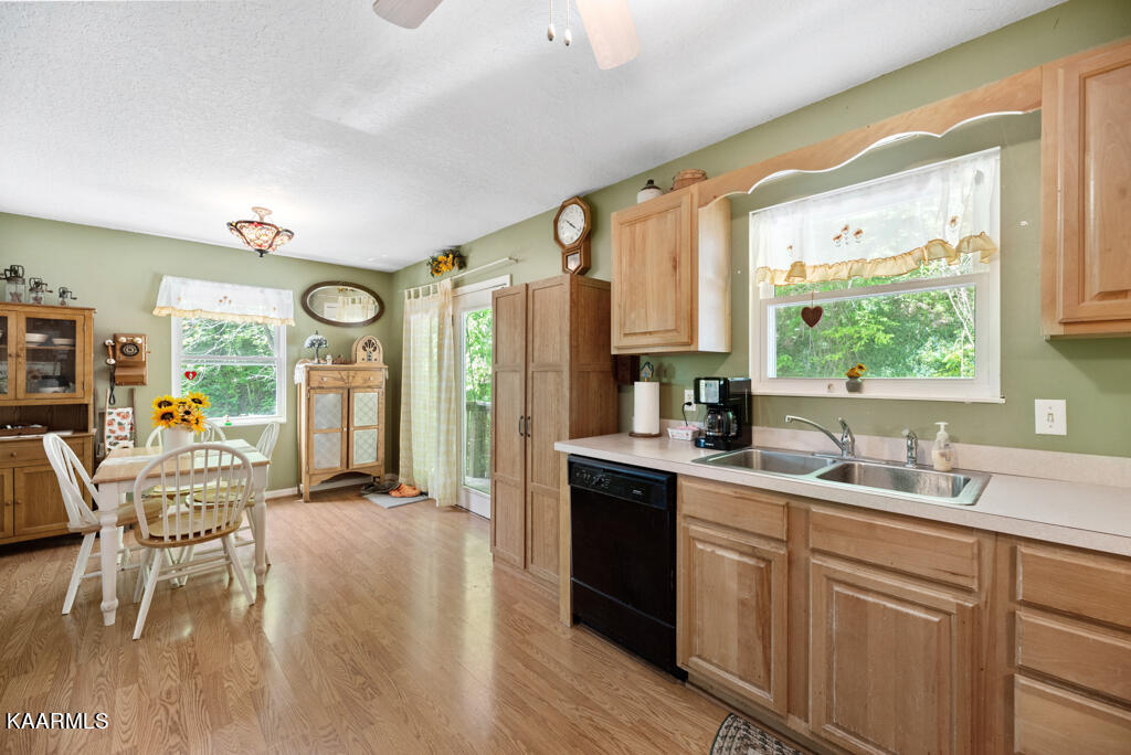 861 Sugar Loaf Road Sevierville, TN 37876 - Photo 3 of 28 SgrLf861 (24)