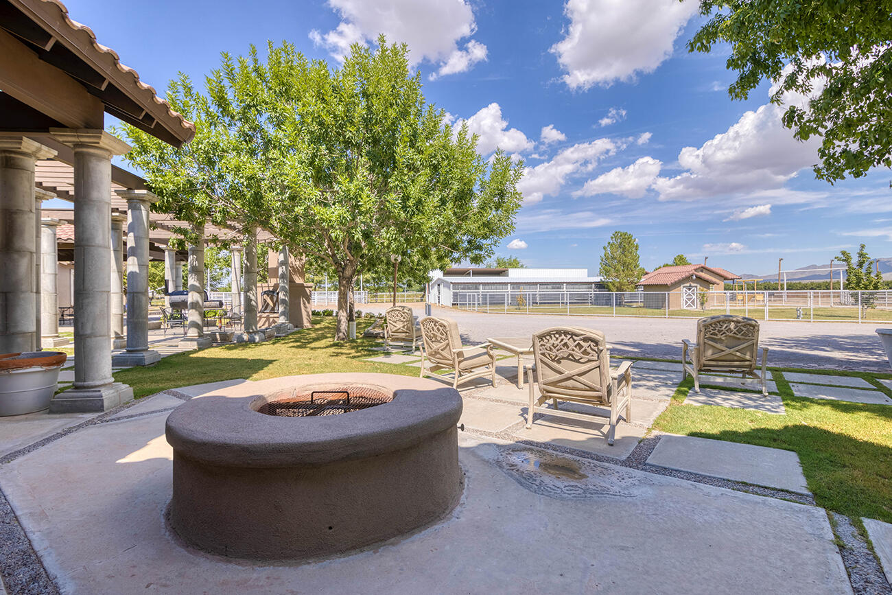 656 Cox Road El Paso, TX 79932 - Photo 52 of 74 Fire Pit