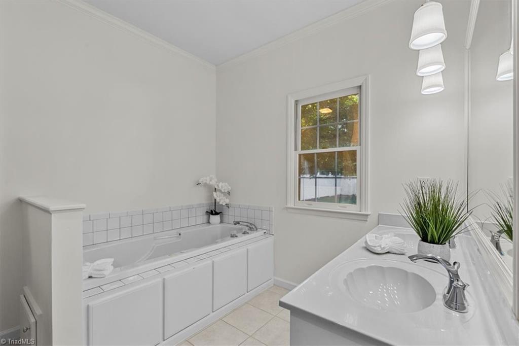 1213 Raspberry Run Graham, NC 27253 - Photo 31 of 39 PrimaryBath