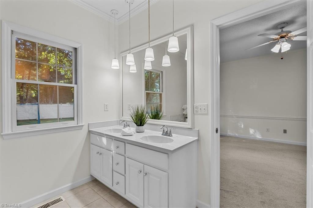 1213 Raspberry Run Graham, NC 27253 - Photo 32 of 39 Primary Bath