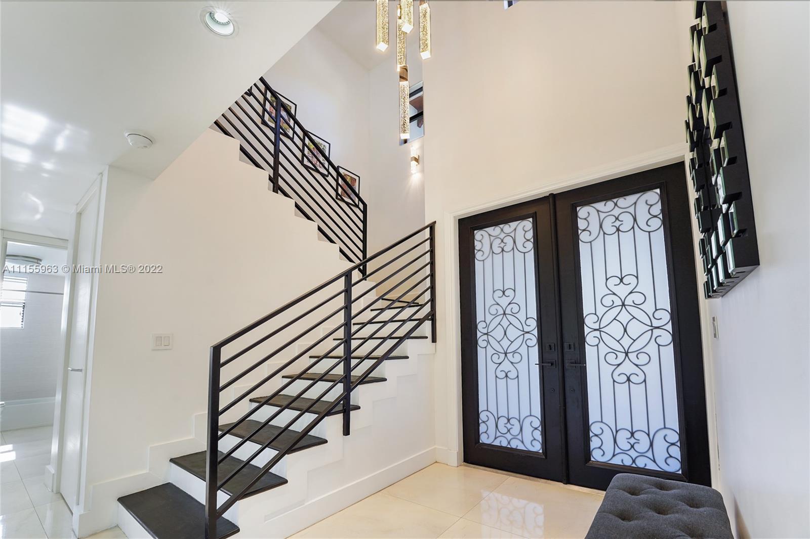 471 Southwest 30th Road Miami, FL 33129 - Photo 17 of 37