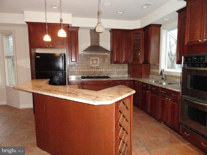 2374 Three Mile Run Road Perkasie, PA 18944 - Photo 4 of 15