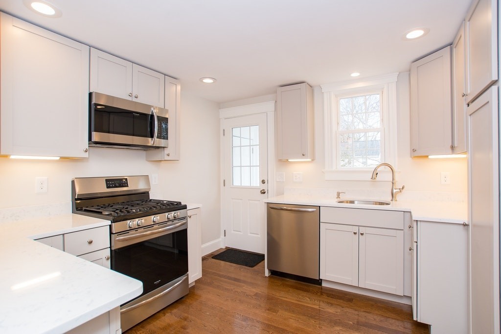 5 Martin Road Wellesley, MA 02481 - Photo 7 of 30