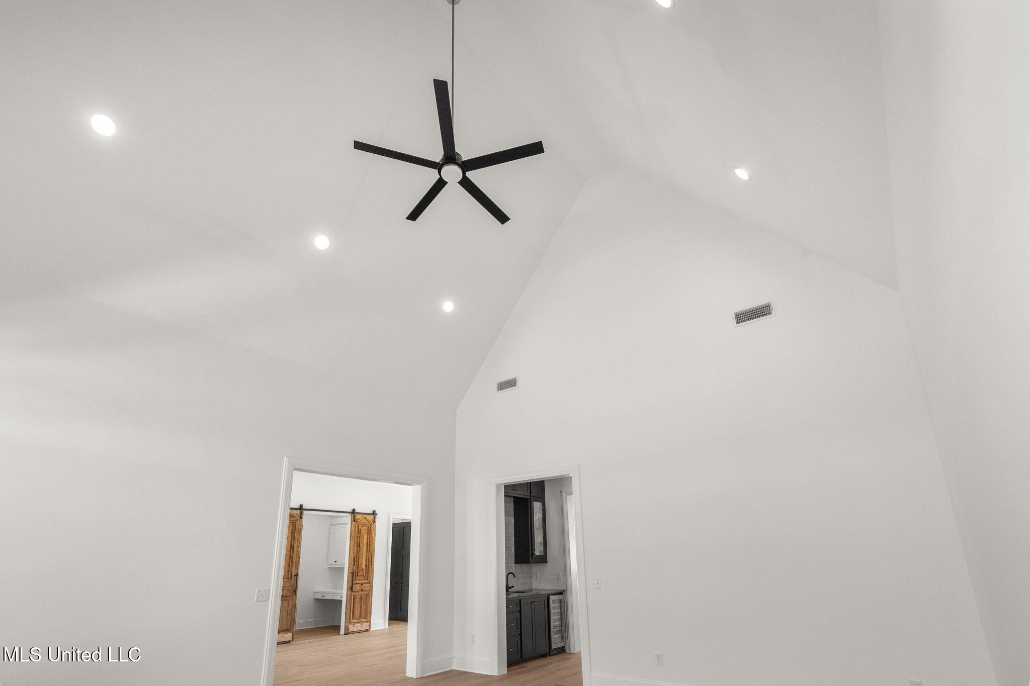 742 Freedom Ridge Lane Brandon, MS 39047 - Photo 14 of 76 17-web-or-mls-742 Freedom Ridge-17