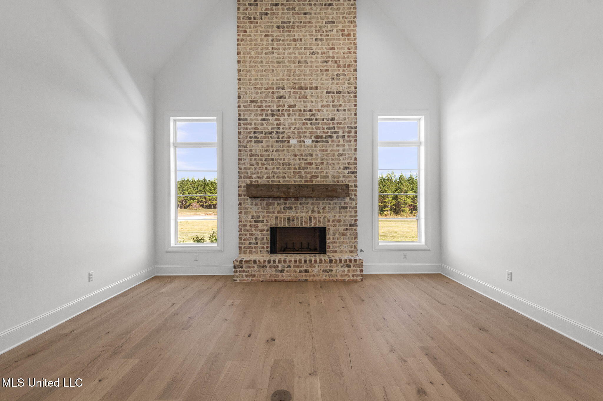 742 Freedom Ridge Lane Brandon, MS 39047 - Photo 9 of 76 15-web-or-mls-742 Freedom Ridge-15