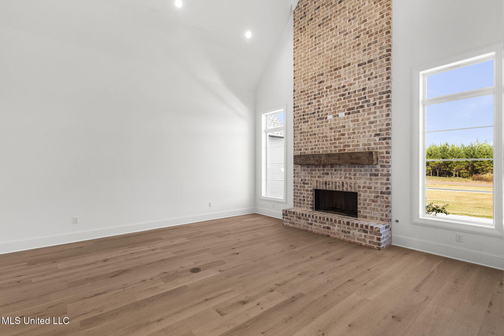 742 Freedom Ridge Lane Brandon, MS 39047 - Photo 10 of 76 14-web-or-mls-742 Freedom Ridge-14