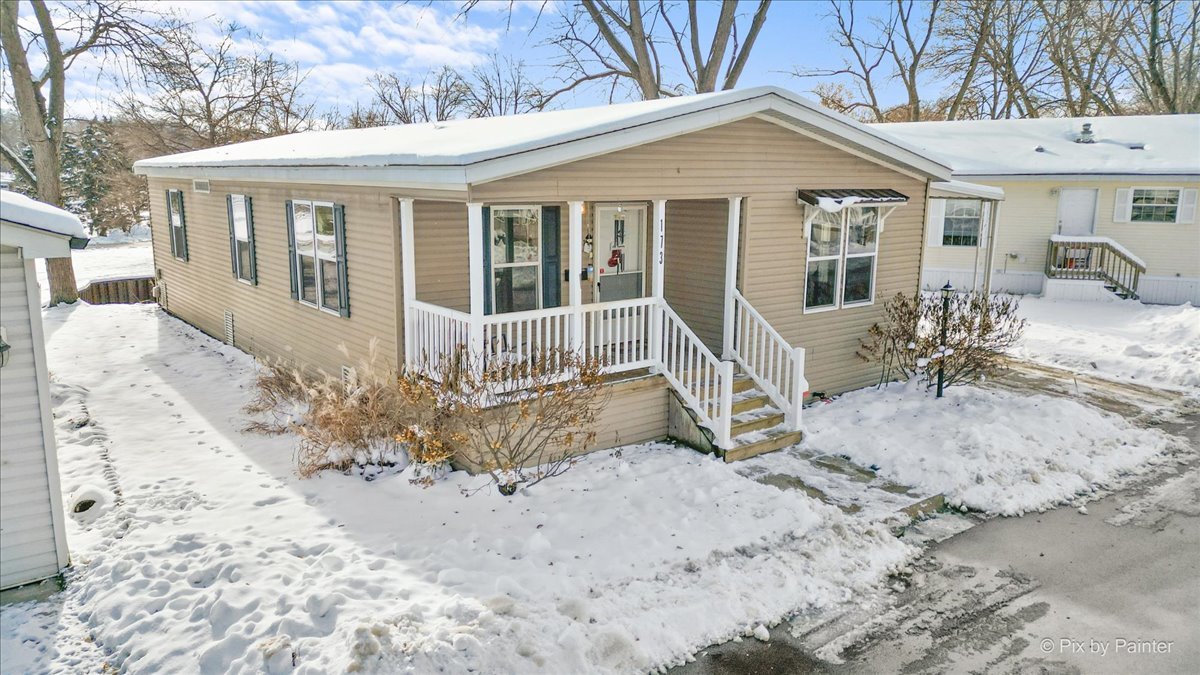 173 Northshore Road Elgin, IL 60123 - Photo 4 of 32