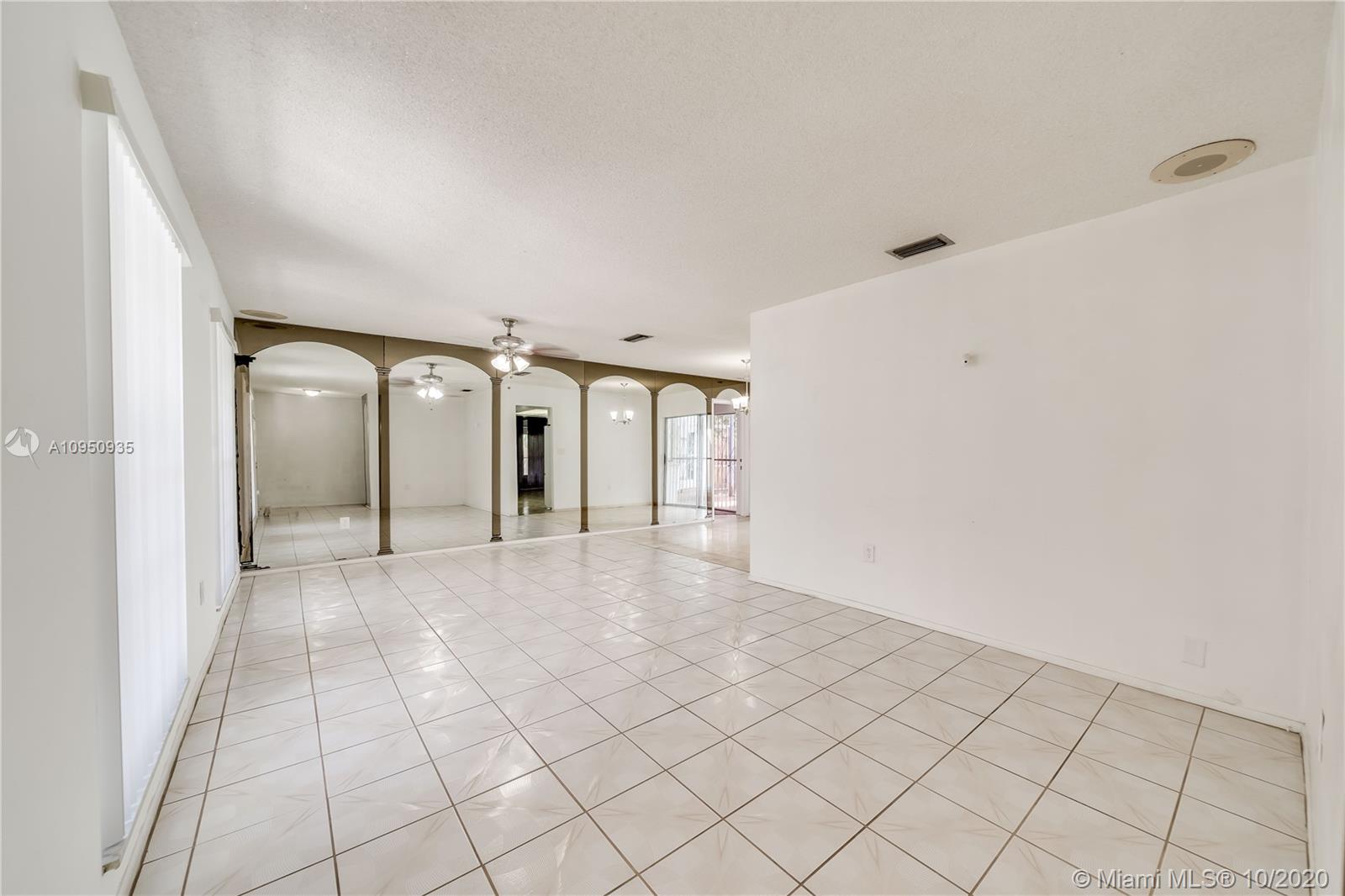 3008 Canal Road Miramar, FL 33025 - Photo 4 of 52 Gallery Image 4