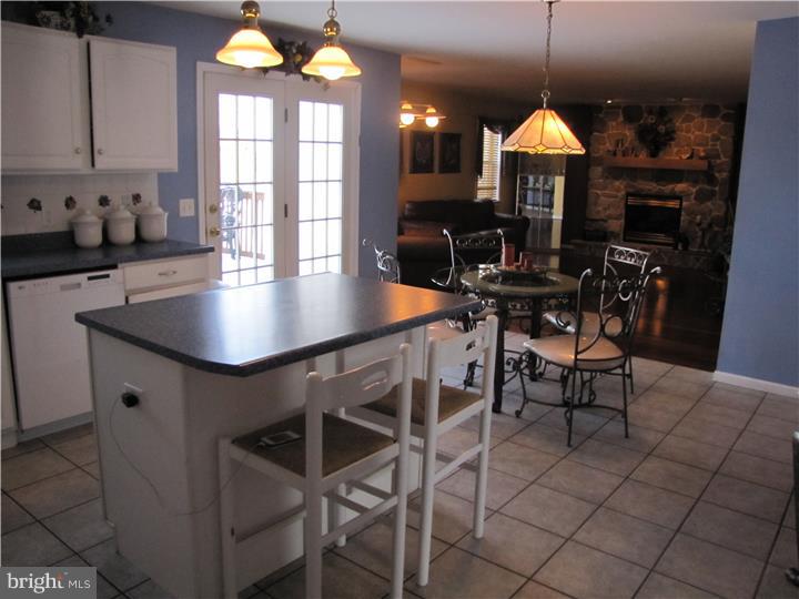 718 Ewing Road Cochranville, PA 19330 - Photo 5 of 25 Gallery Image 5