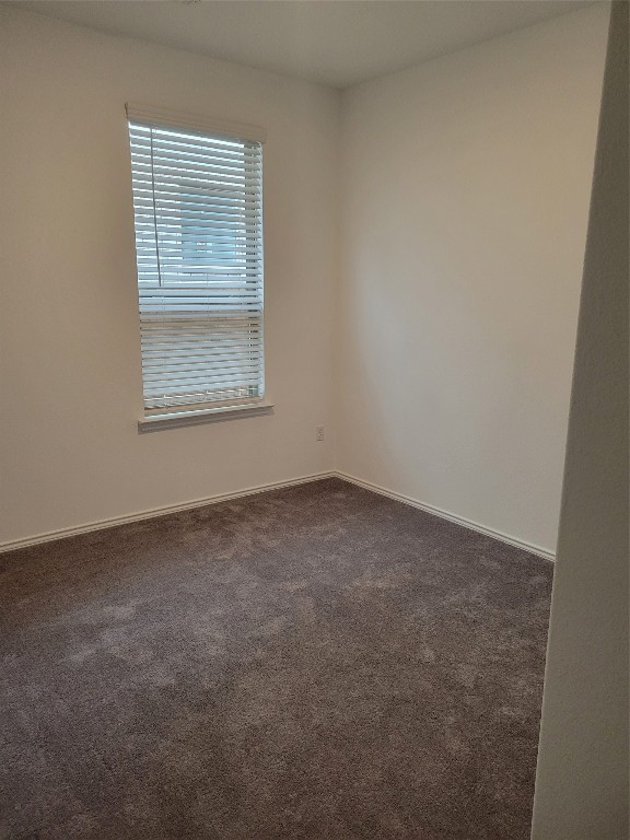549 Pickrell Loop Georgetown, TX 78628 - Photo 10 of 26 an empty room with a window