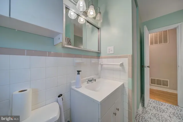 $435,000 | 1011 Ficklen Road, Fredericksburg, VA 22405