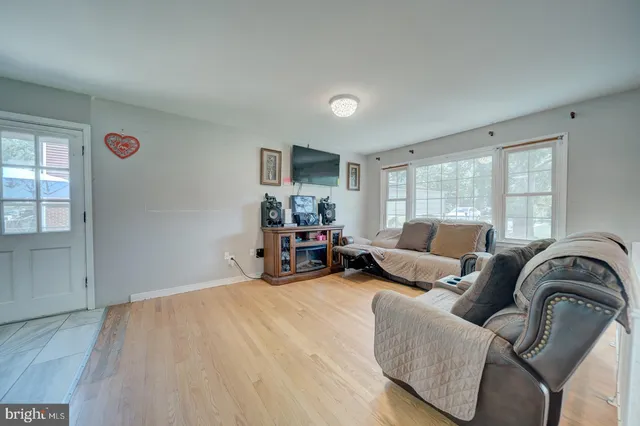 $435,000 | 1011 Ficklen Road, Fredericksburg, VA 22405