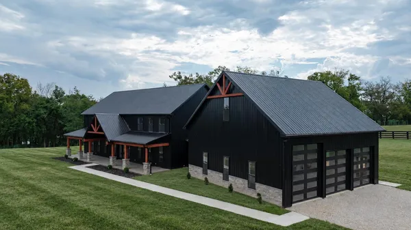 $969,900 | 6006 Waters Edge Way, Maysville, KY 41056
