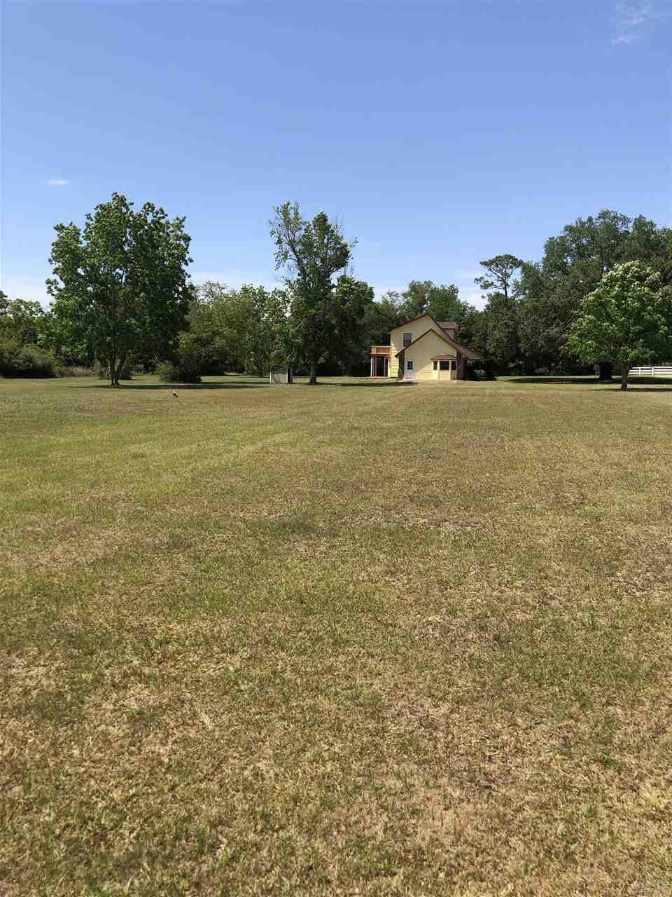 7997 Skyhawk Road Milton, FL 32571 - Photo 3 of 20