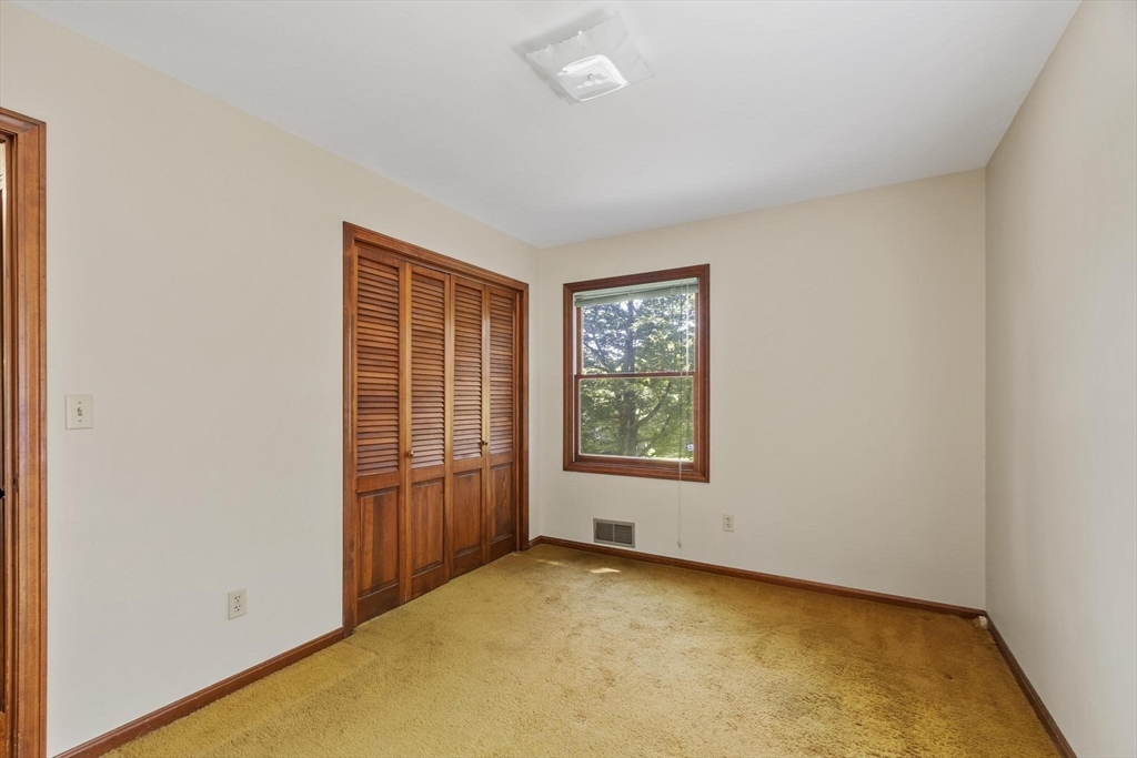 9 Laurel Lane Princeton, MA 01541 - Photo 22 of 35