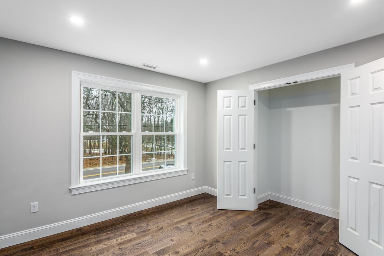 21 Piscataqua Road Dover, NH 03820 - Photo 19 of 35