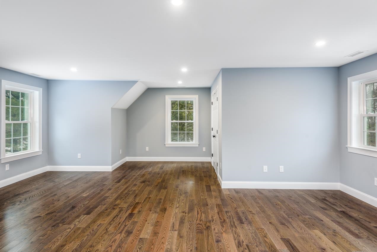 21 Piscataqua Road Dover, NH 03820 - Photo 25 of 35