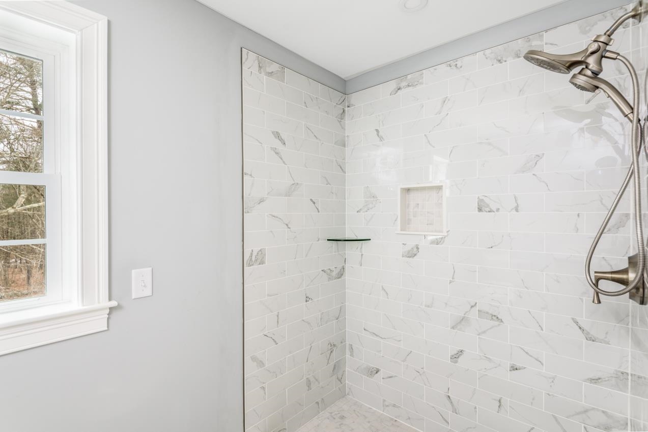 21 Piscataqua Road Dover, NH 03820 - Photo 28 of 35