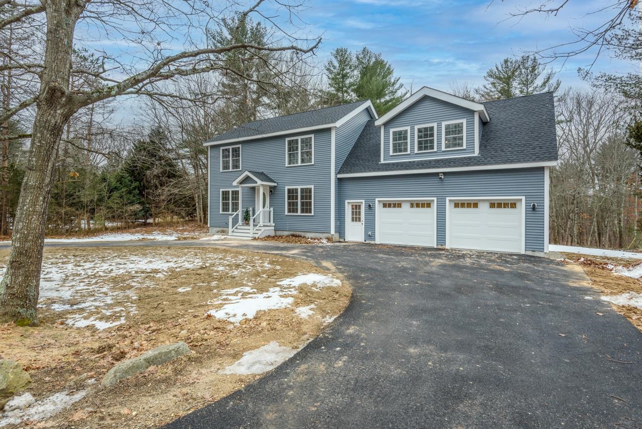 21 Piscataqua Road Dover, NH 03820 - Photo 3 of 35