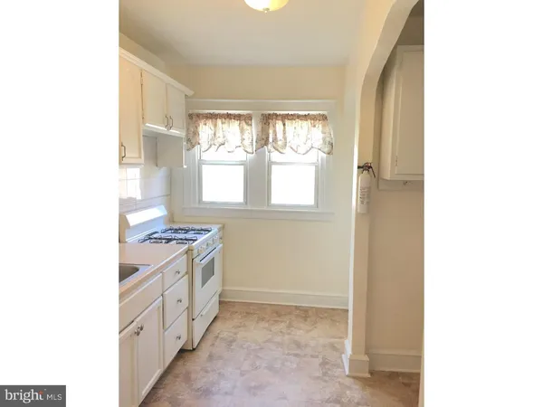 $1,750 | 41 Lamport Road, Upper Darby, PA 19082