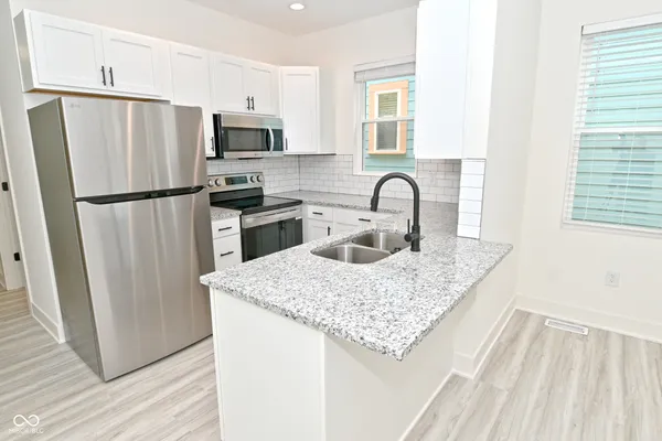 $194,000 | 2420 North Capitol Avenue, Indianapolis, IN 46208