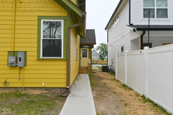 $194,000 | 2420 North Capitol Avenue, Indianapolis, IN 46208