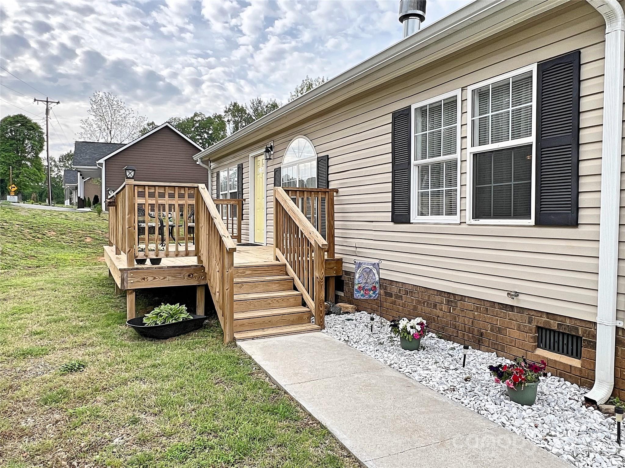 2170 Watson Road Lenoir, NC 28645 - Photo 30 of 35 Gallery Image 30