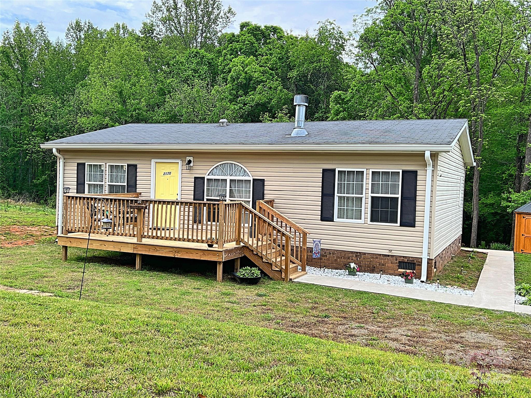 2170 Watson Road Lenoir, NC 28645 - Photo 3 of 35 Gallery Image 3