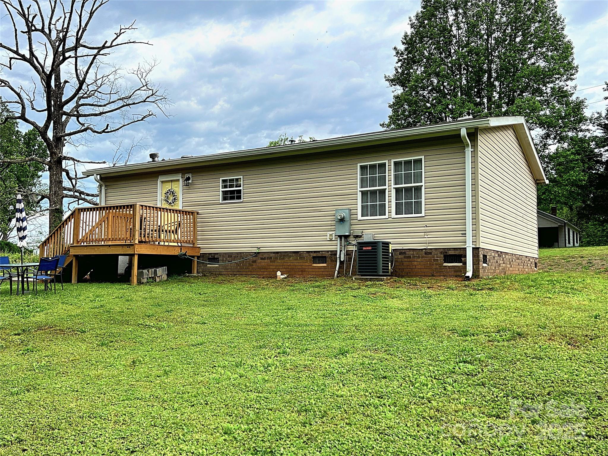 2170 Watson Road Lenoir, NC 28645 - Photo 5 of 35 Gallery Image 5