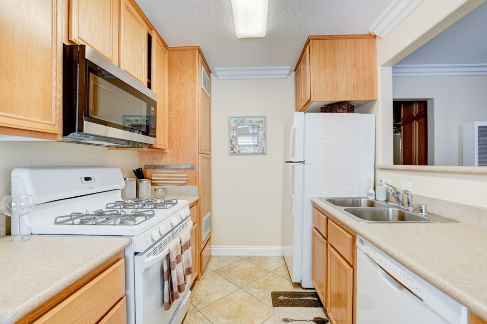 3256 Strandway San Diego, CA 92109 - Photo 11 of 25