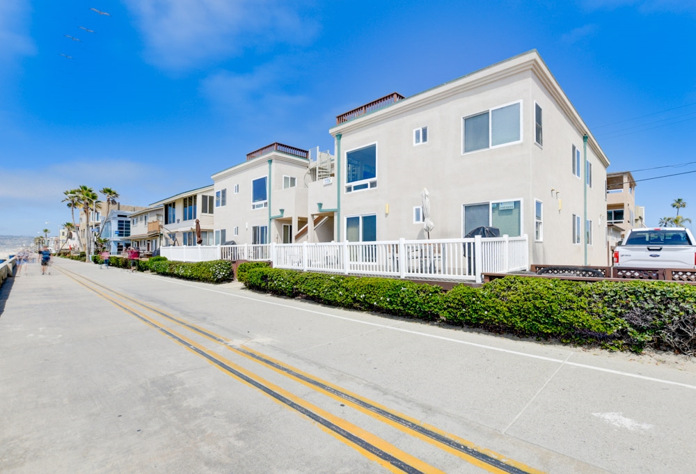 3256 Strandway San Diego, CA 92109 - Photo 3 of 25