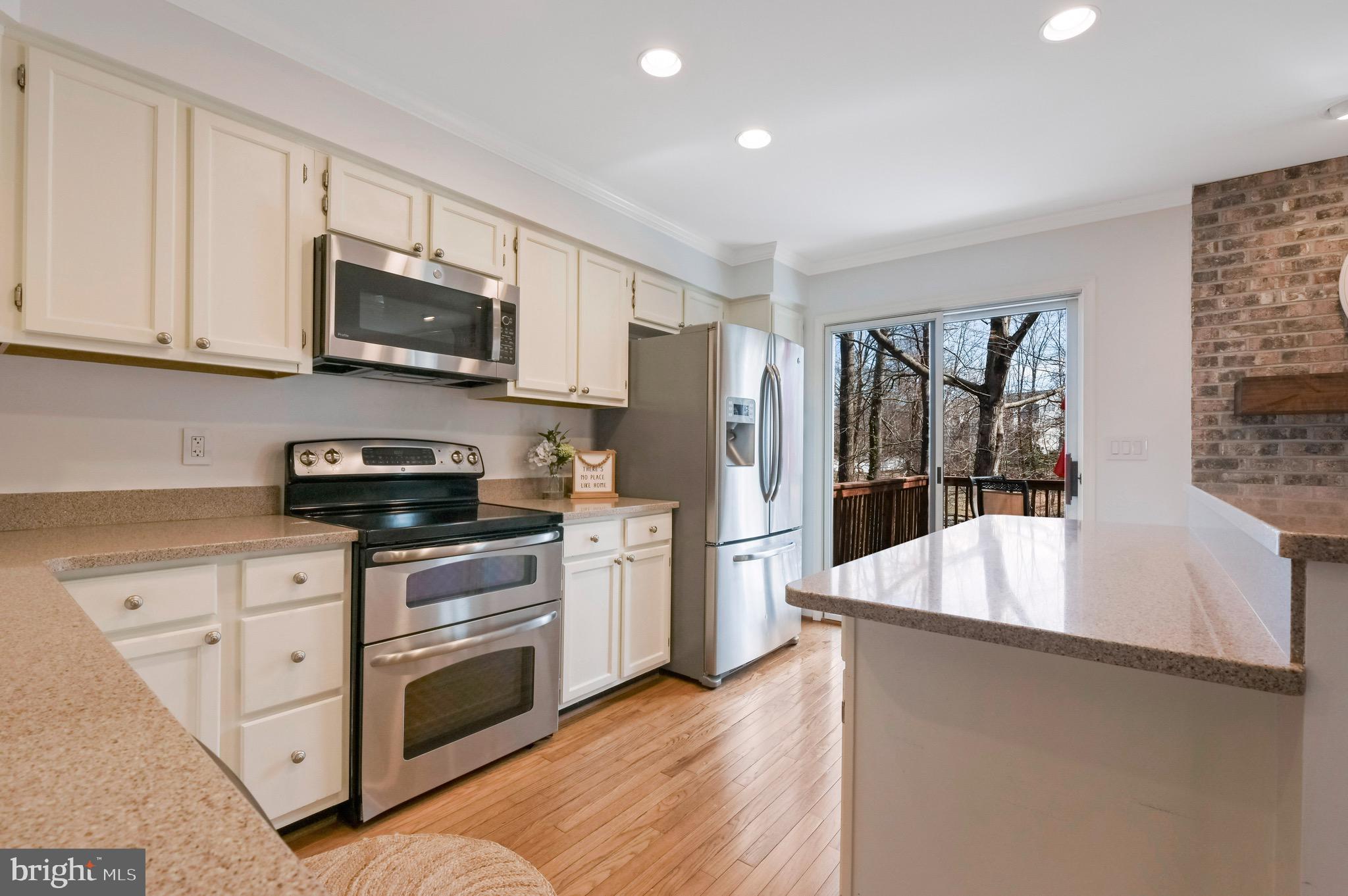 142 Spring Pl Way Annapolis, MD 21401 - Photo 17 of 63 Stainless Steel appliances