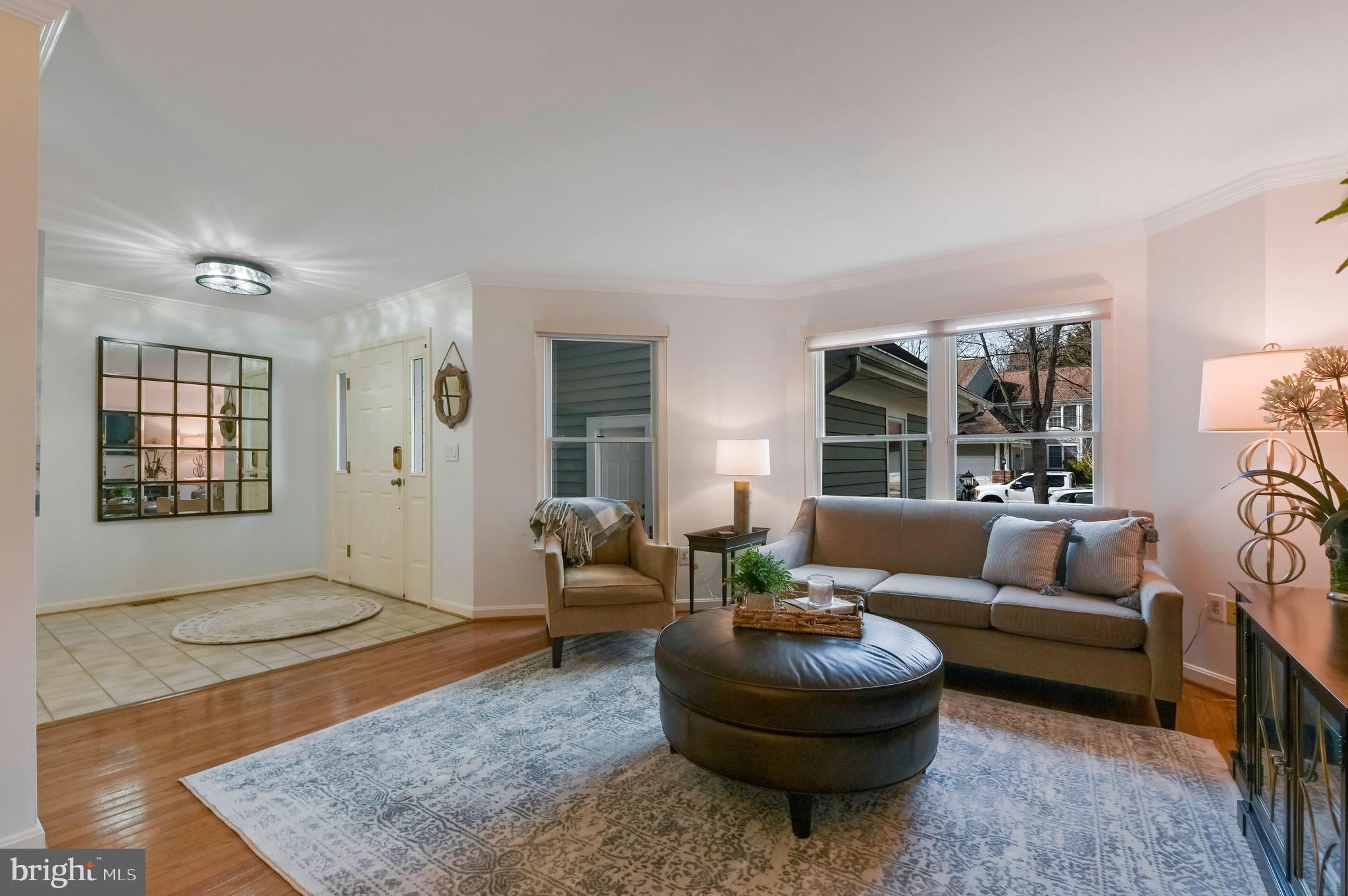 142 Spring Pl Way Annapolis, MD 21401 - Photo 18 of 63 Living room as you walk in