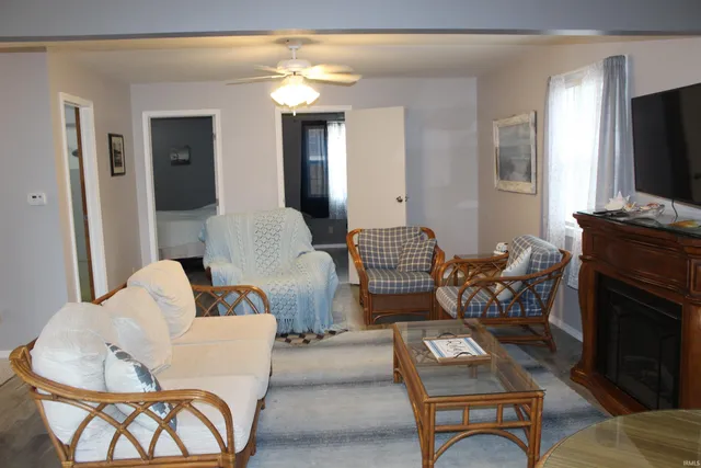 $270,000 | 7965 South 140 East, Wolcottville, IN 46795