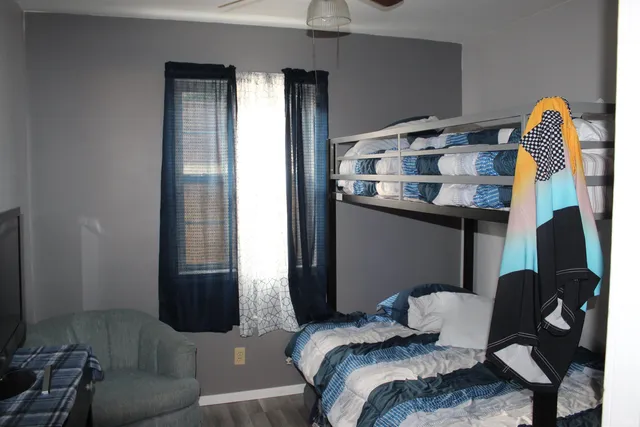 $270,000 | 7965 South 140 East, Wolcottville, IN 46795