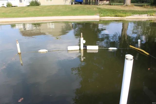 $270,000 | 7965 South 140 East, Wolcottville, IN 46795