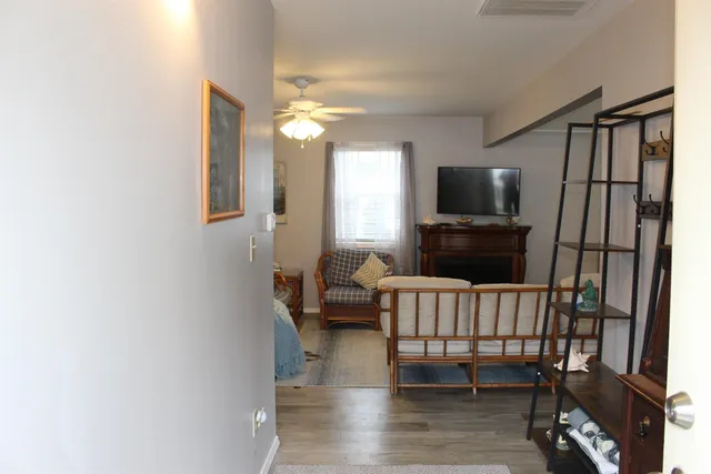 $270,000 | 7965 South 140 East, Wolcottville, IN 46795