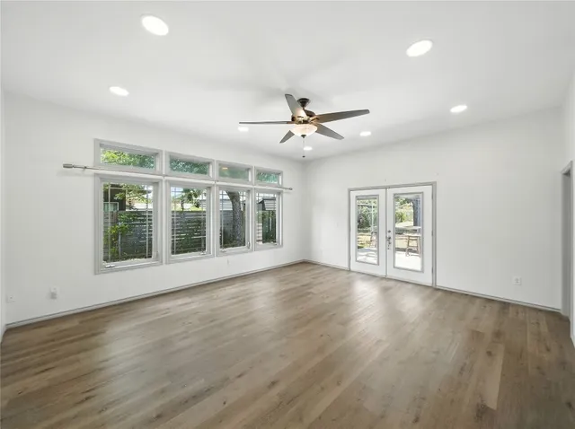 $2,450 | 1604 Springdale Road, Austin, TX 78721